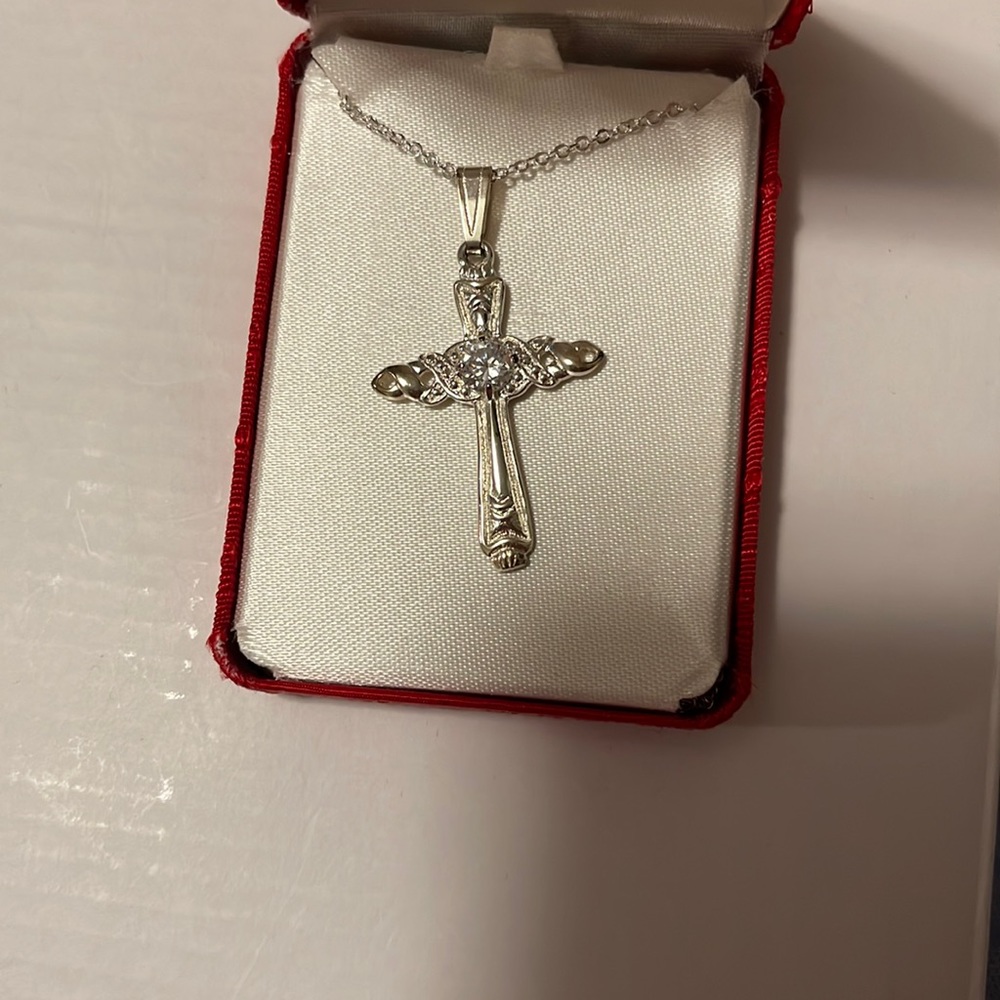 Sterling silver women’s cross necklace